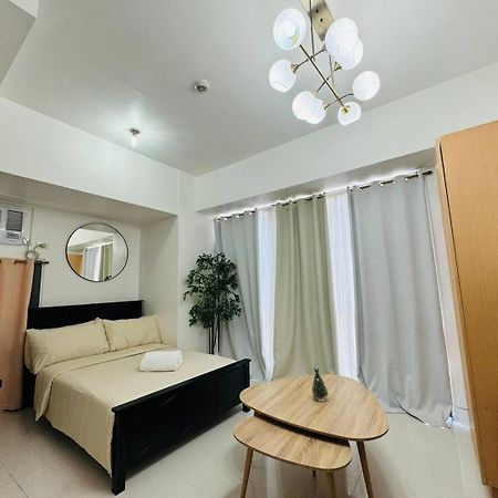 Studio At Viceroy T4 Florence Way Manila Ngoại thất bức ảnh