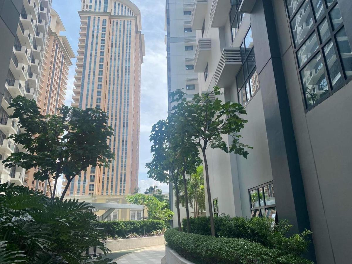 Studio At Viceroy T4 Florence Way Manila Ngoại thất bức ảnh