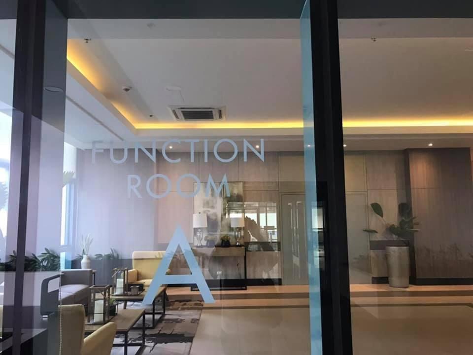 Studio At Viceroy T4 Florence Way Manila Ngoại thất bức ảnh